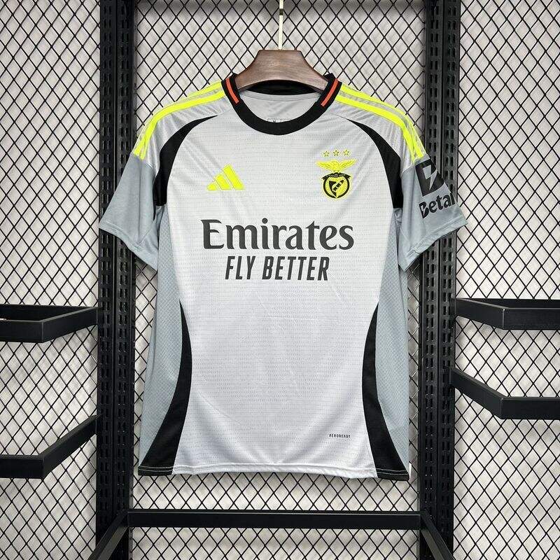 Benfica 24/25 alternativa