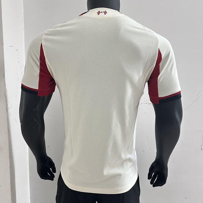 Liverpool version jugador 25/26 alternativa
